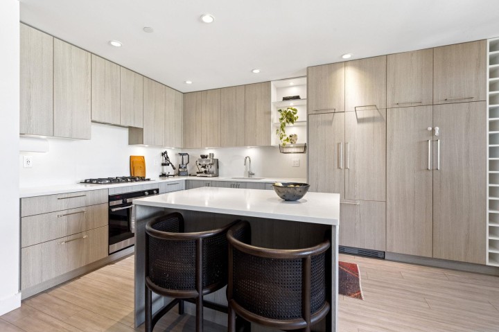 Photo 13 at 303 - 707 E 3 Street, Queensbury, North Vancouver