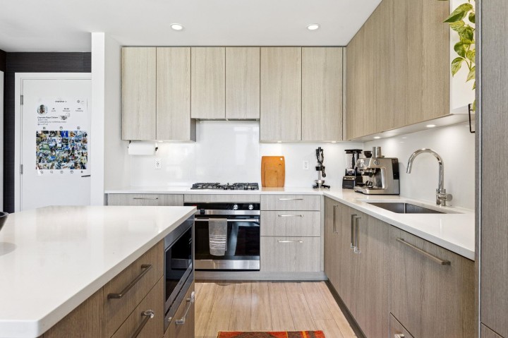 Photo 16 at 303 - 707 E 3 Street, Queensbury, North Vancouver