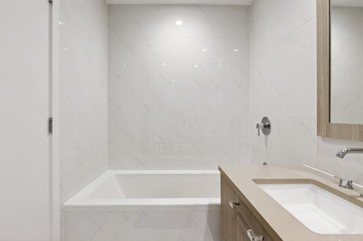 Photo 24 at 303 - 707 E 3 Street, Queensbury, North Vancouver