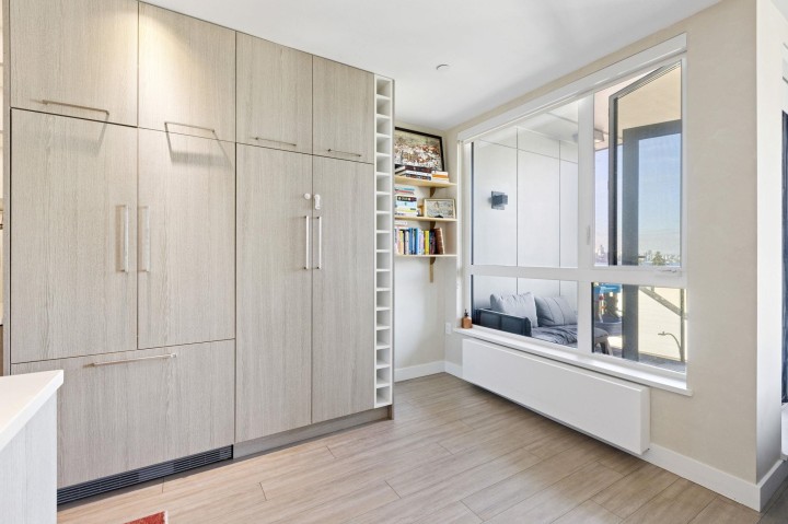 Photo 10 at 303 - 707 E 3 Street, Queensbury, North Vancouver