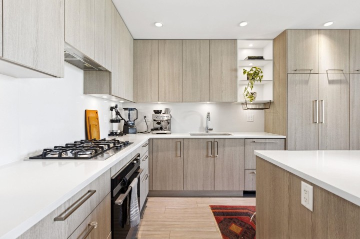 Photo 14 at 303 - 707 E 3 Street, Queensbury, North Vancouver