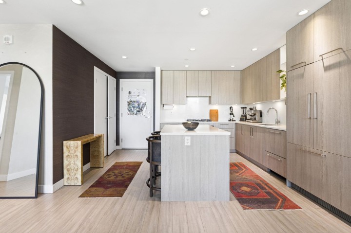 Photo 11 at 303 - 707 E 3 Street, Queensbury, North Vancouver