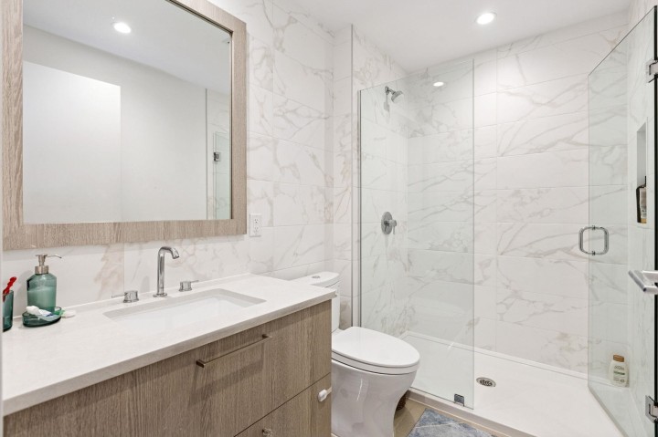 Photo 25 at 303 - 707 E 3 Street, Queensbury, North Vancouver