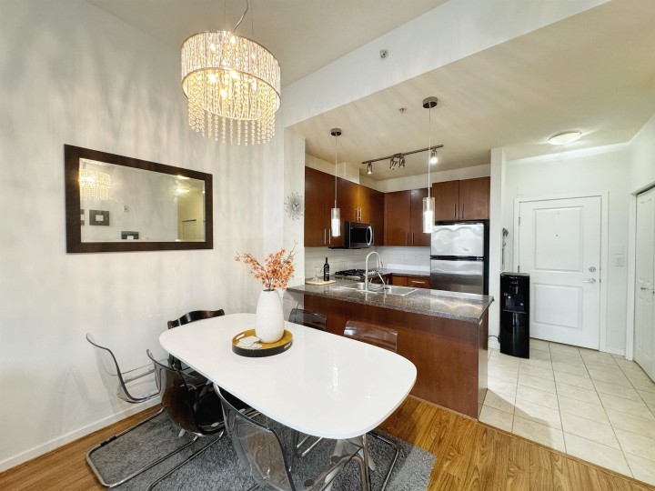 Photo 6 at 415 - 3651 Foster Avenue, Collingwood VE, Vancouver East