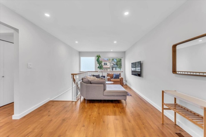 Photo 3 at 2942 E Georgia Street, Renfrew VE, Vancouver East