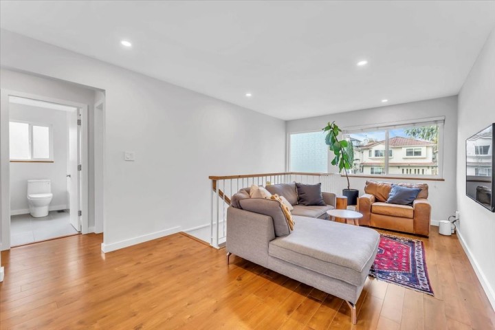 Photo 4 at 2942 E Georgia Street, Renfrew VE, Vancouver East