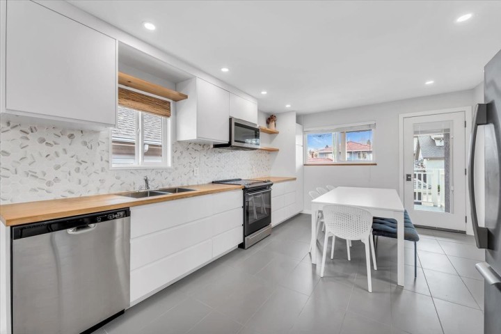 Photo 8 at 2942 E Georgia Street, Renfrew VE, Vancouver East