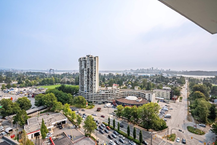 Photo 11 at 1601 - 1632 Lions Gate Lane, Pemberton NV, North Vancouver