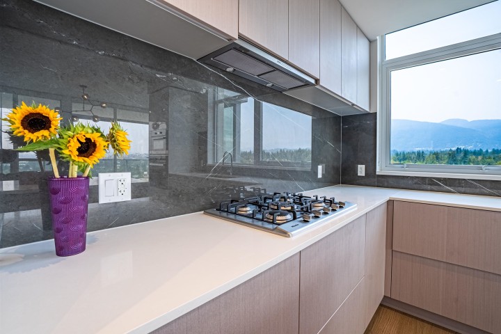 Photo 8 at 1601 - 1632 Lions Gate Lane, Pemberton NV, North Vancouver