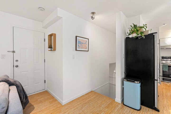 Photo 16 at 203 - 755 W 15th Avenue, Fairview VW, Vancouver West