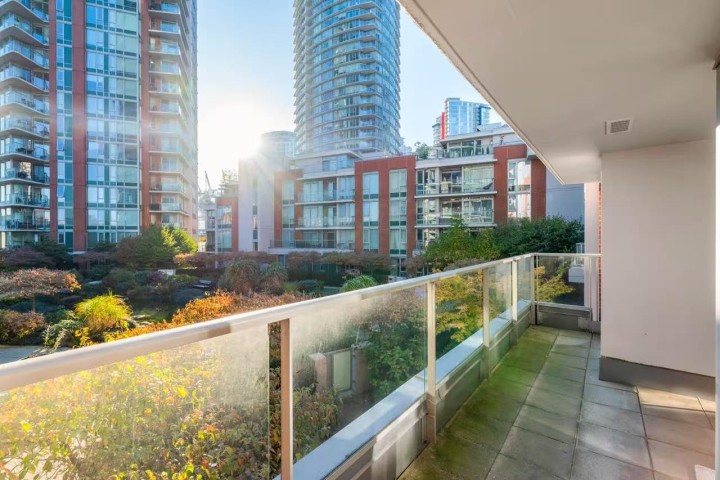 Photo 16 at 518 - 618 Abbott Street, Downtown VW, Vancouver West