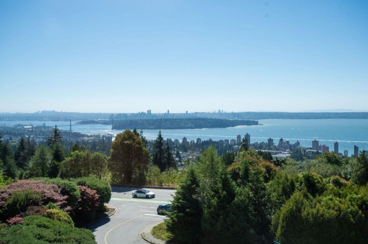 Photo 23 at 68 - 2212 Folkestone Way, Panorama Village, West Vancouver