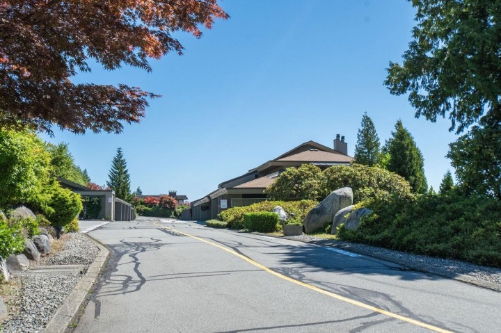 Photo 28 at 68 - 2212 Folkestone Way, Panorama Village, West Vancouver