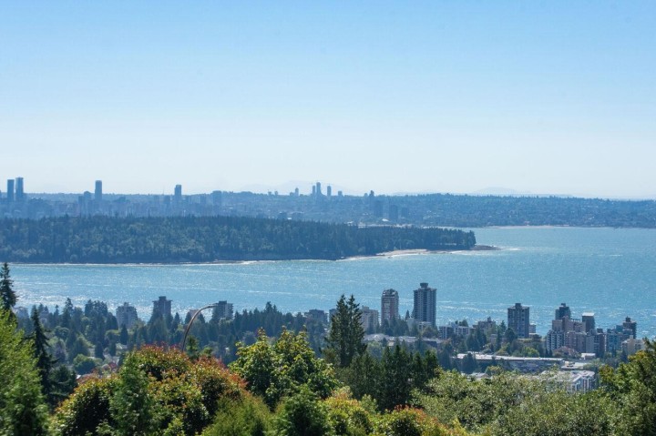 Photo 24 at 68 - 2212 Folkestone Way, Panorama Village, West Vancouver