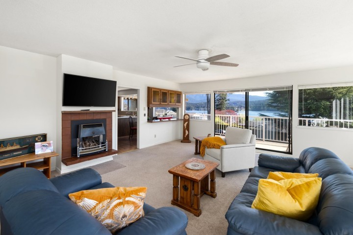 Photo 16 at 587 Beachview Drive, Dollarton, North Vancouver