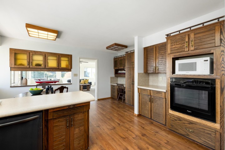 Photo 12 at 587 Beachview Drive, Dollarton, North Vancouver