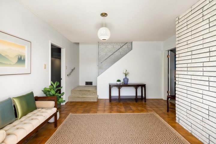 Photo 26 at 587 Beachview Drive, Dollarton, North Vancouver