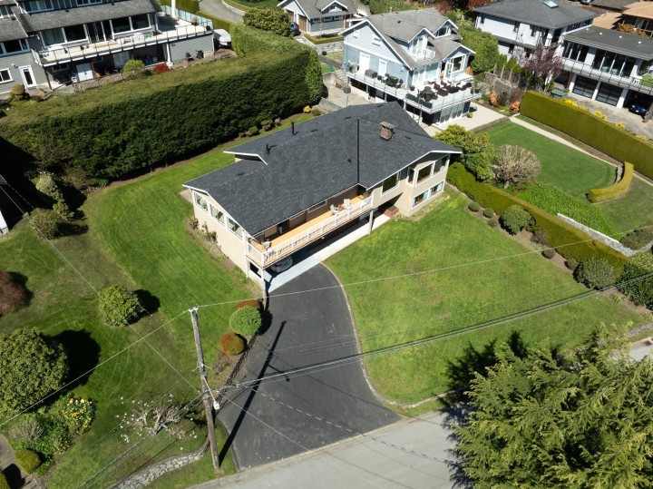 Photo 32 at 587 Beachview Drive, Dollarton, North Vancouver