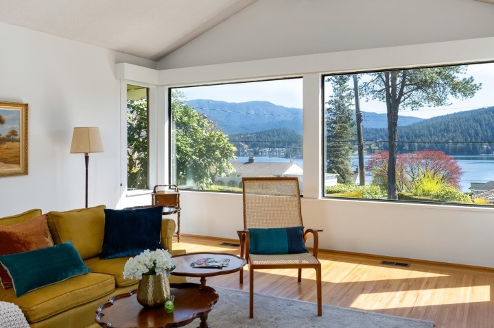 Photo 1 at 587 Beachview Drive, Dollarton, North Vancouver