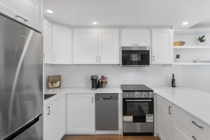 Photo 1 at 1710 - 2016 Fullerton Avenue, Pemberton NV, North Vancouver