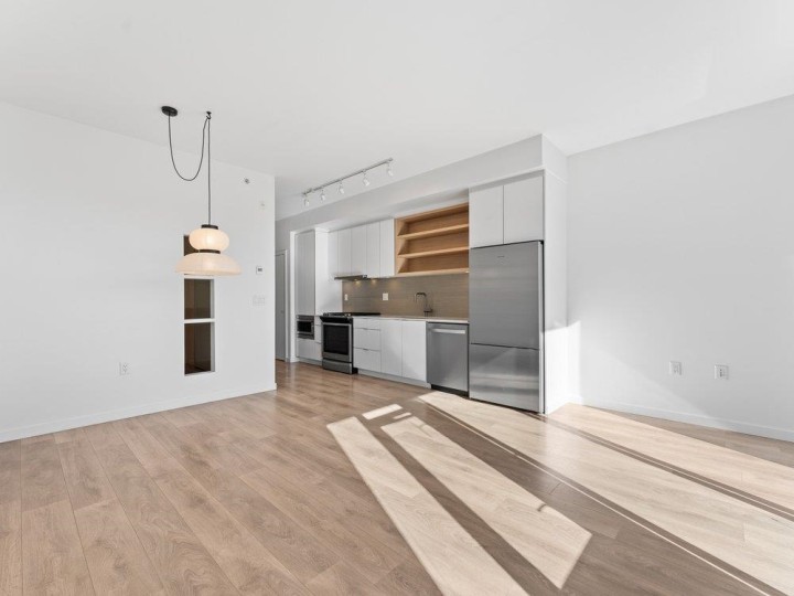 Photo 8 at 509 - 725 Marine Drive, Harbourside, North Vancouver