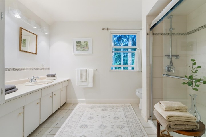 Photo 12 at 1376 11th Street, Sentinel Hill, West Vancouver