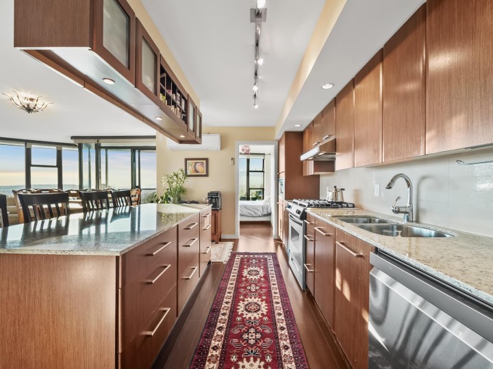 Photo 16 at 805 - 683 W Victoria Park, Lower Lonsdale, North Vancouver