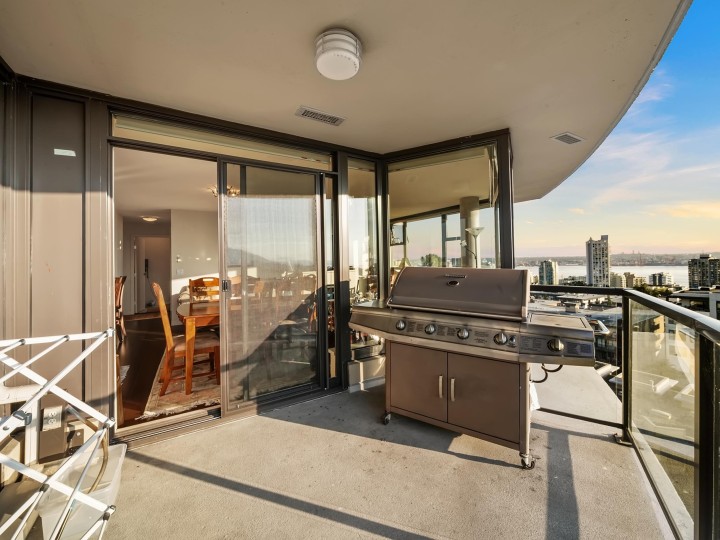 Photo 5 at 805 - 683 W Victoria Park, Lower Lonsdale, North Vancouver