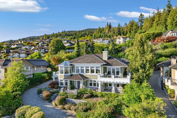 Photo 5 at 2263 Lythe Court, Whitby Estates, West Vancouver
