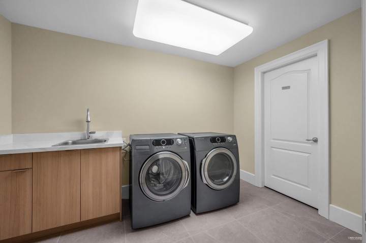 Photo 38 at 2263 Lythe Court, Whitby Estates, West Vancouver