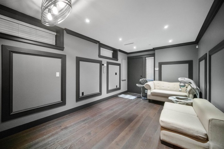 Photo 28 at 459 E 55th Avenue, South Vancouver, Vancouver East