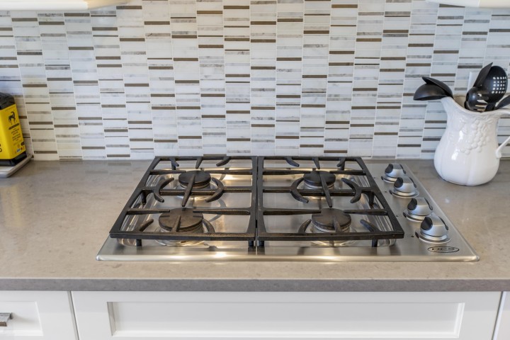 Photo 9 at 3420 Rockview Place, Westmount WV, West Vancouver