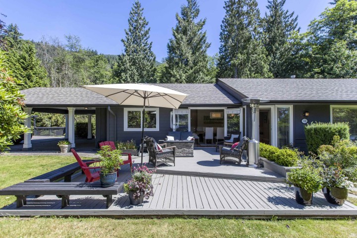 Photo 18 at 3420 Rockview Place, Westmount WV, West Vancouver