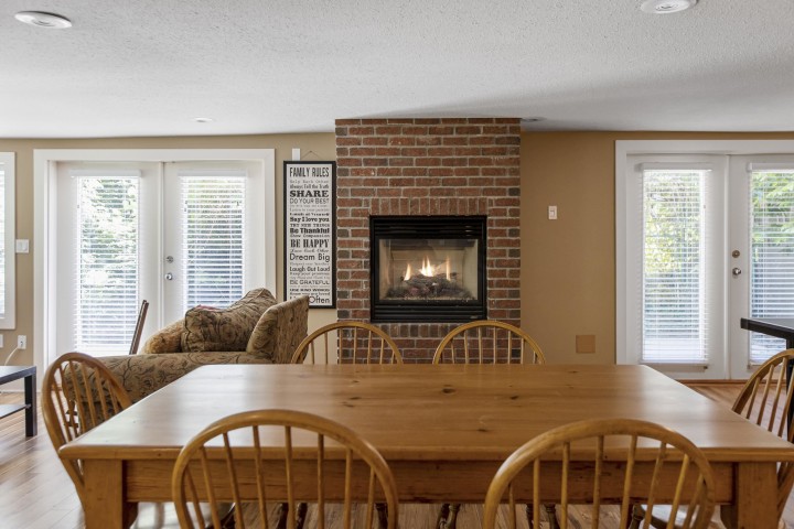 Photo 15 at 3420 Rockview Place, Westmount WV, West Vancouver