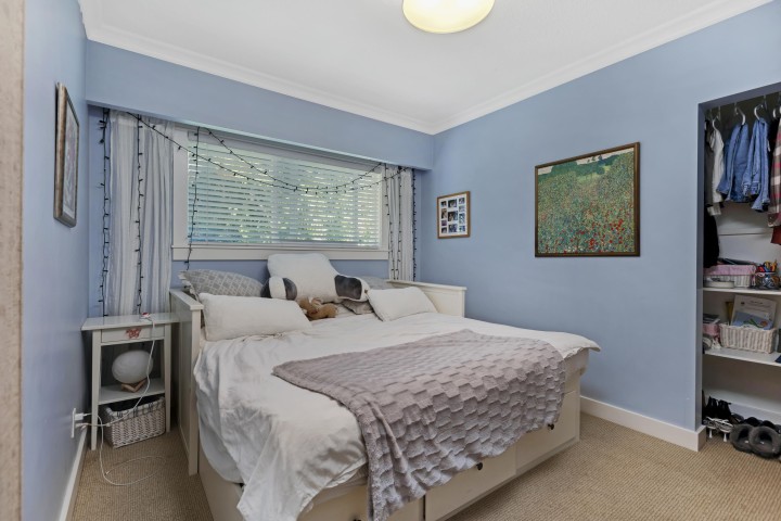 Photo 25 at 3420 Rockview Place, Westmount WV, West Vancouver