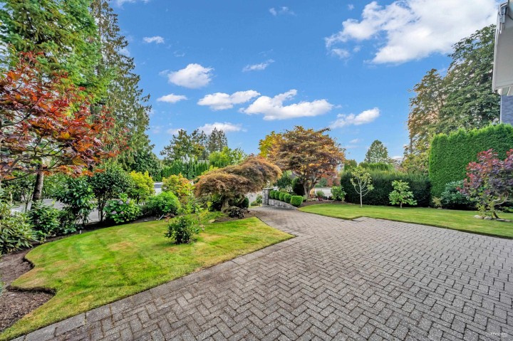 Photo 3 at 1287 Gordon Avenue, Ambleside, West Vancouver