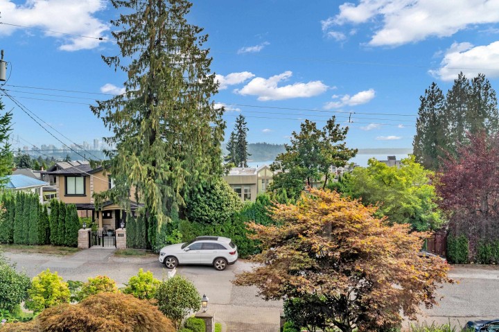 Photo 28 at 1287 Gordon Avenue, Ambleside, West Vancouver