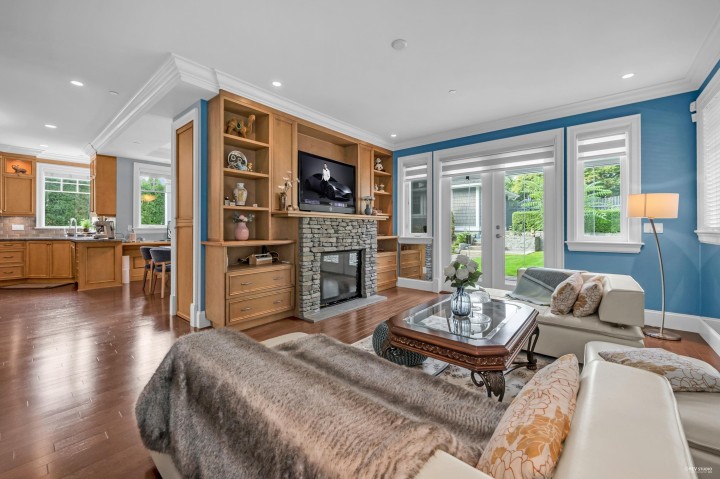 Photo 14 at 1287 Gordon Avenue, Ambleside, West Vancouver