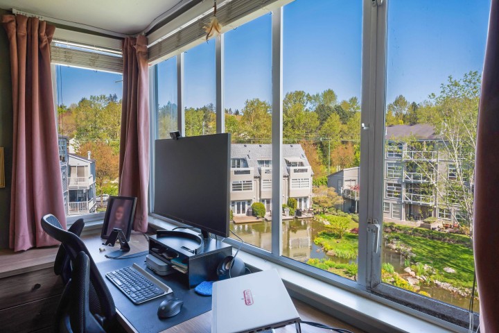 Photo 12 at 411 - 2020 E Kent Avenue South, South Marine, Vancouver East