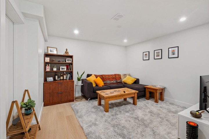 Photo 16 at 869 Clements Avenue, Canyon Heights NV, North Vancouver