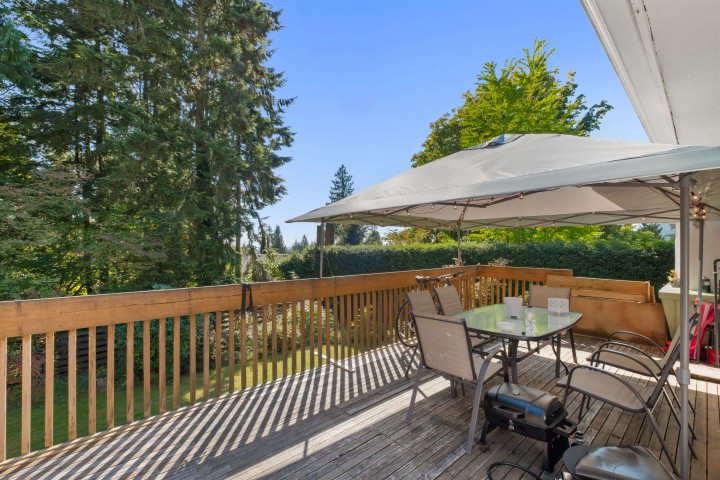 Photo 10 at 869 Clements Avenue, Canyon Heights NV, North Vancouver