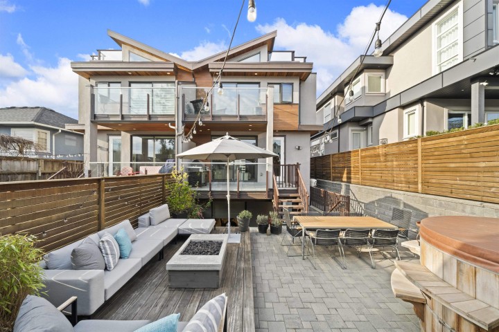 Photo 6 at 413 W Keith Road, Lower Lonsdale, North Vancouver