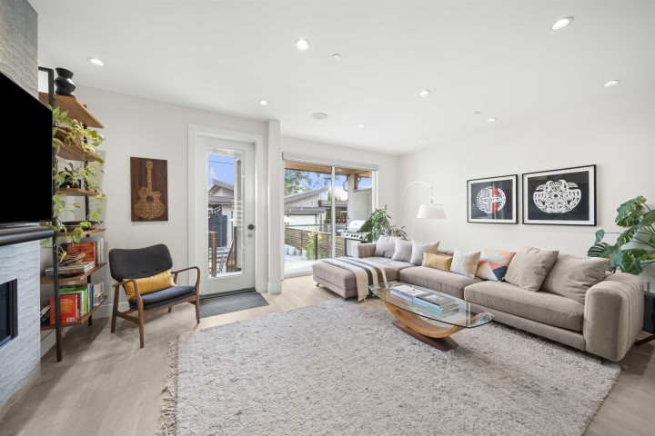 Photo 1 at 413 W Keith Road, Lower Lonsdale, North Vancouver