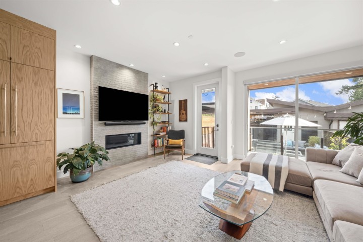 Photo 9 at 413 W Keith Road, Lower Lonsdale, North Vancouver