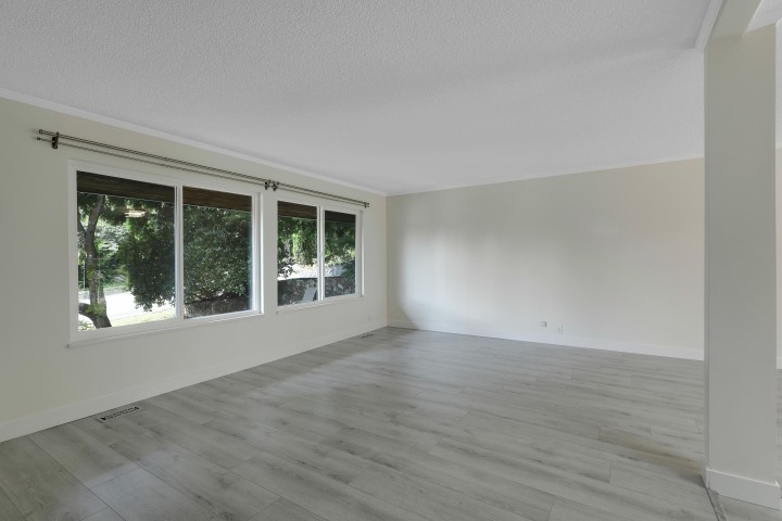 Photo 9 at 732 E 29th Street, Princess Park, North Vancouver
