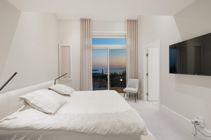 Photo 27 at 2993 Burfield Place, Cypress Park Estates, West Vancouver