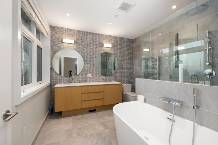 Photo 10 at 2993 Burfield Place, Cypress Park Estates, West Vancouver