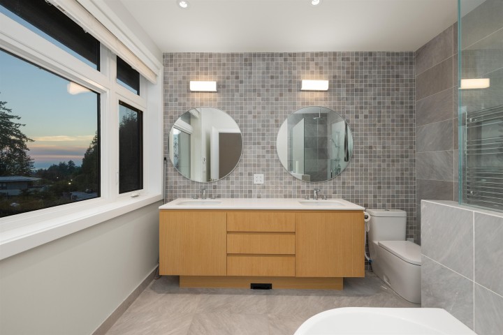 Photo 11 at 2993 Burfield Place, Cypress Park Estates, West Vancouver