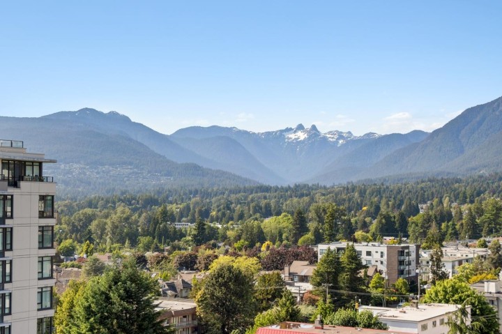 Photo 2 at 1302 - 158 W 13th Street, Central Lonsdale, North Vancouver