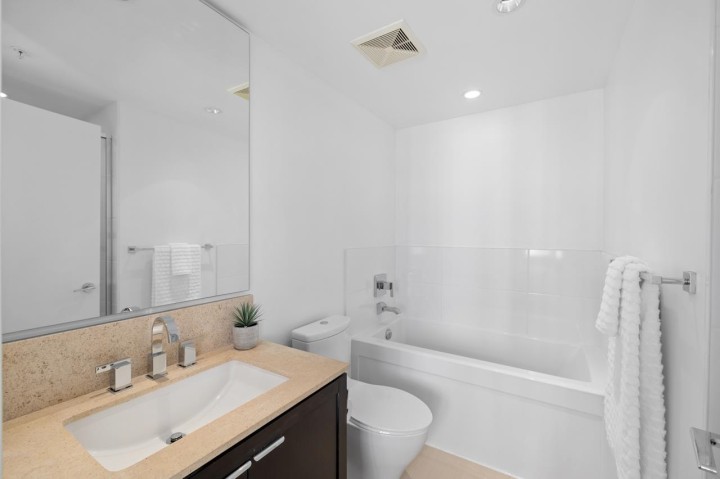 Photo 18 at 1302 - 158 W 13th Street, Central Lonsdale, North Vancouver